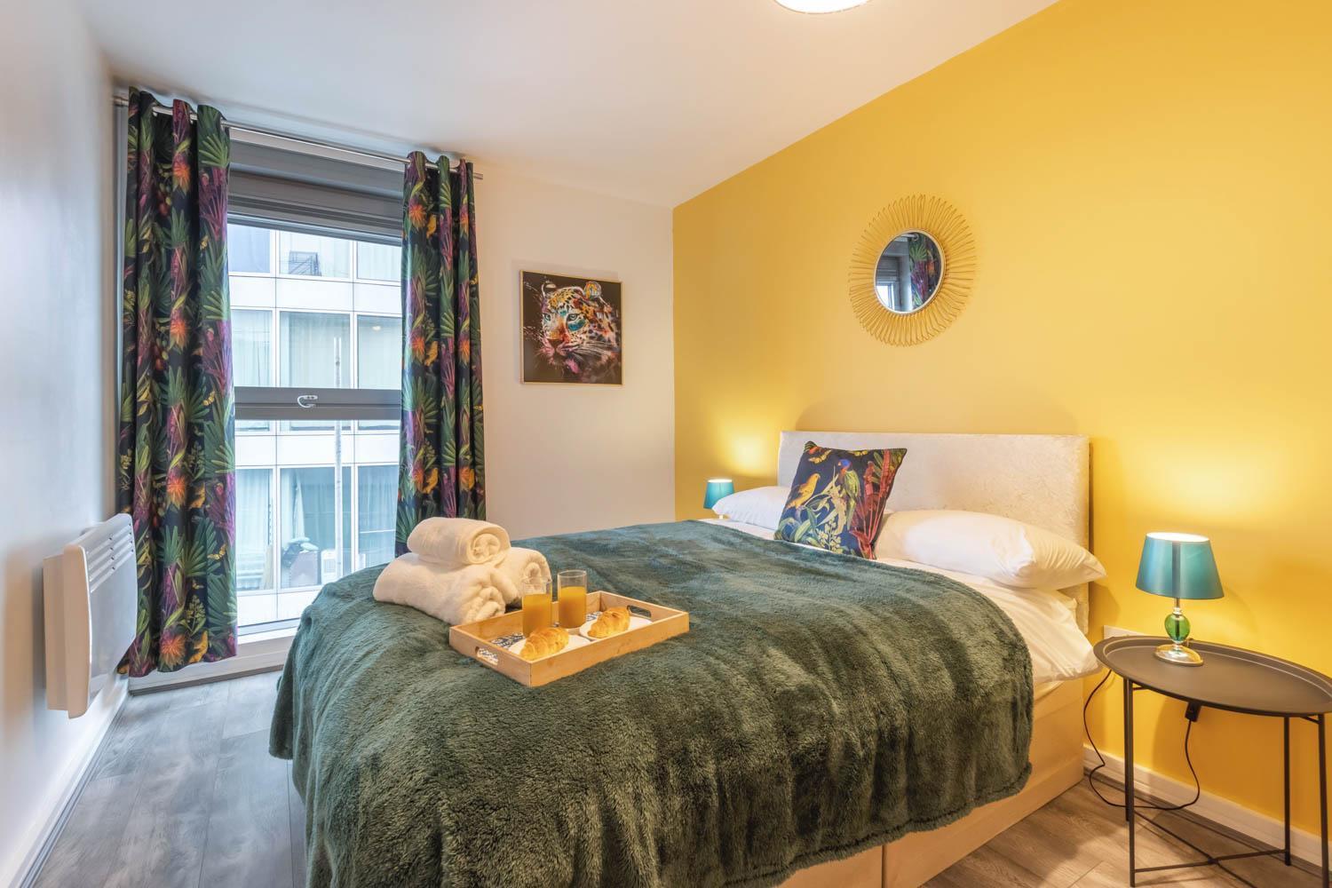 Stylish 2 Bedroom Centre With Free Convenient Bullring , Grand Parking * Birmingham